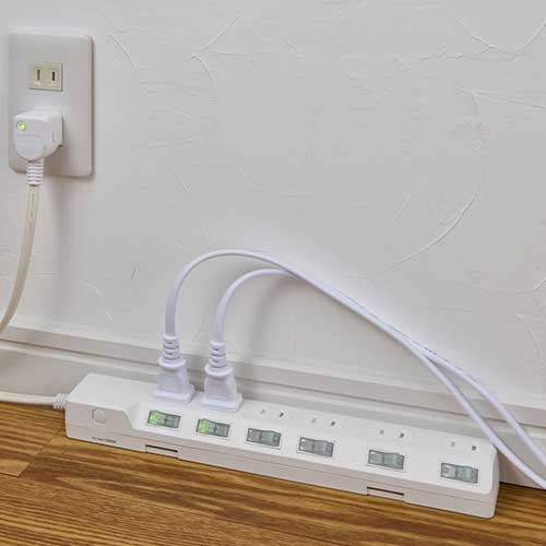 朝日電器 耐雷SW付タップ 6個口 2m WLK-62S(W) 4901087225798