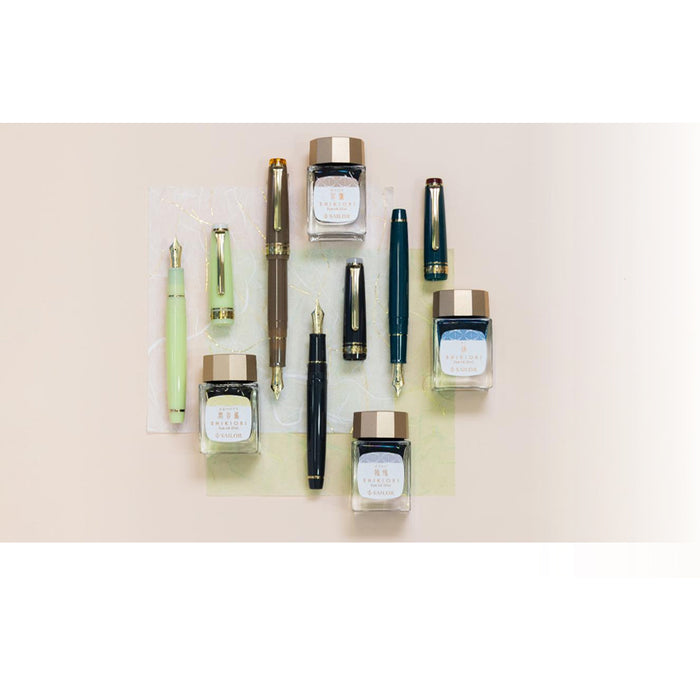 Sailor Sailor Füllfederhalter SHIKIORI – Shiki Ori – Song of the Wilderness Füllfederhalter, Flaschentinte, 20 ml, Harutsugedori 131008237