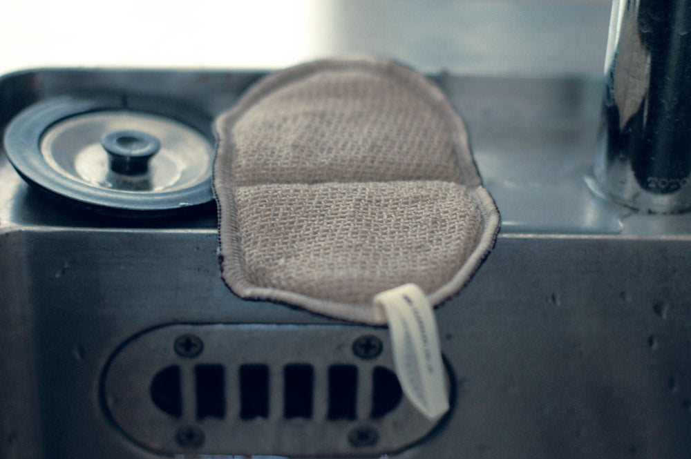 倉敷意匠 魚焼きグリル洗いのためのスポンジ