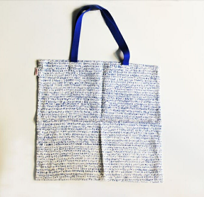 倉敷意匠 mitsou リネンスクエアバッグ Letters (Blue)