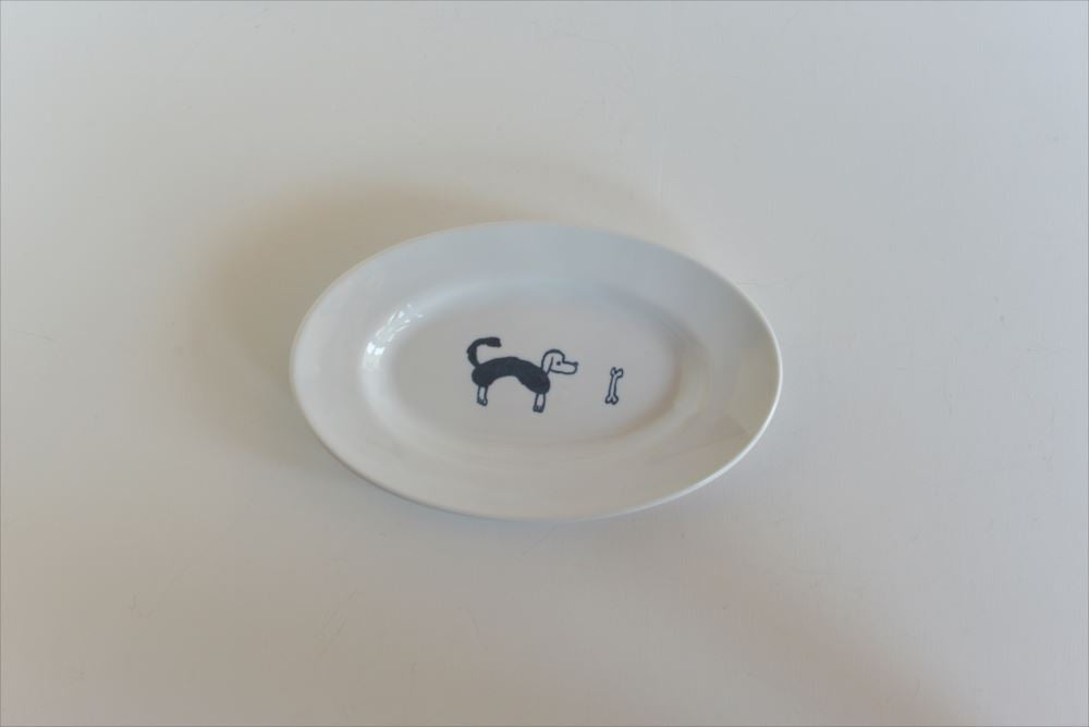 Kurashiki Design Torineko Bonbon Dog Ovaler Teller (groß)