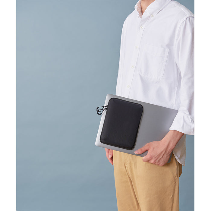 キングジム ノートPCに貼り付けるポーチ　PCP10K　4971660778263